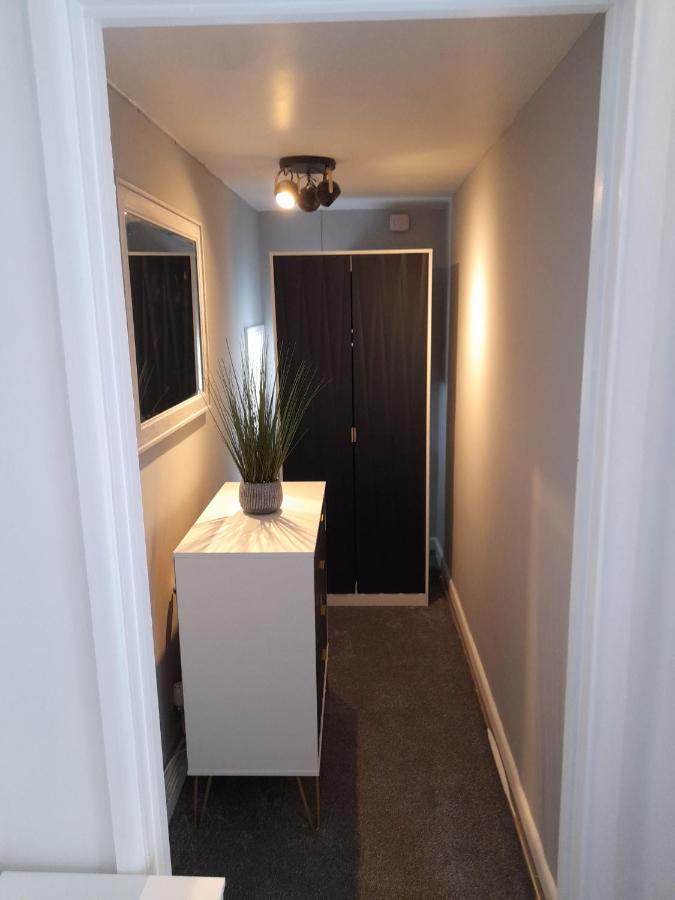 93 Newtown Road Apartment Great Malvern Bagian luar foto
