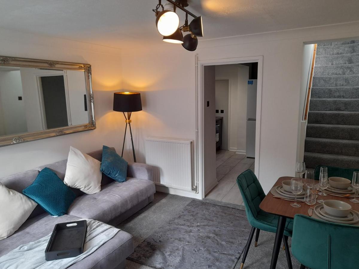 93 Newtown Road Apartment Great Malvern Bagian luar foto