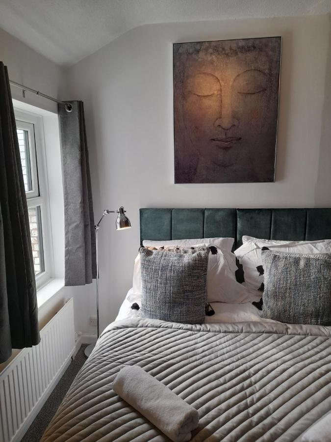 93 Newtown Road Apartment Great Malvern Bagian luar foto