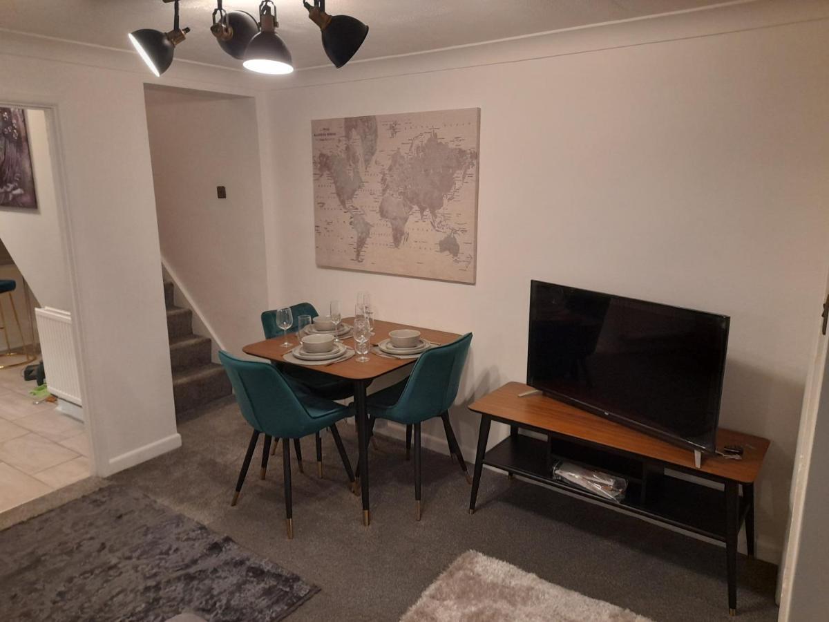 93 Newtown Road Apartment Great Malvern Bagian luar foto